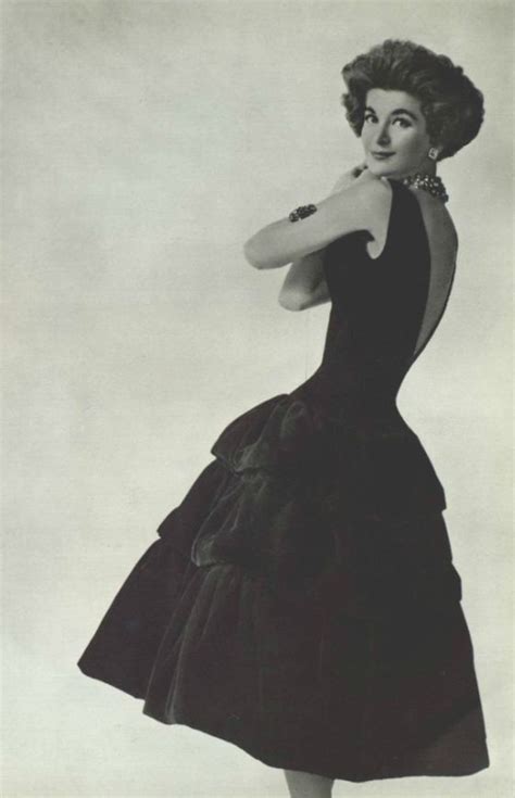 la petit robe noir chanel|la robe noire coco chanel.